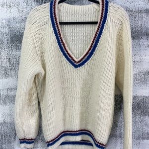 VINTAGE HAND MADE DEEP V NECK SWEATER SIZE MEDIUM